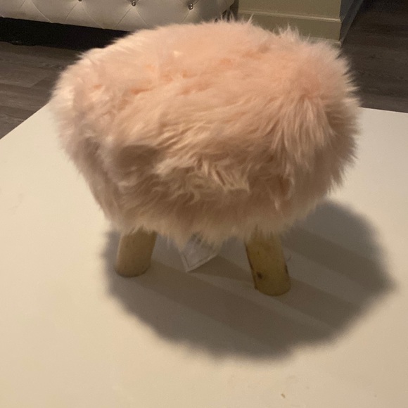 Other - Kids fluffy chair